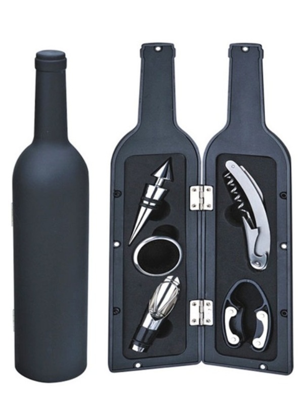 Εργαλεία κρασιού σε θήκη μπουκάλι