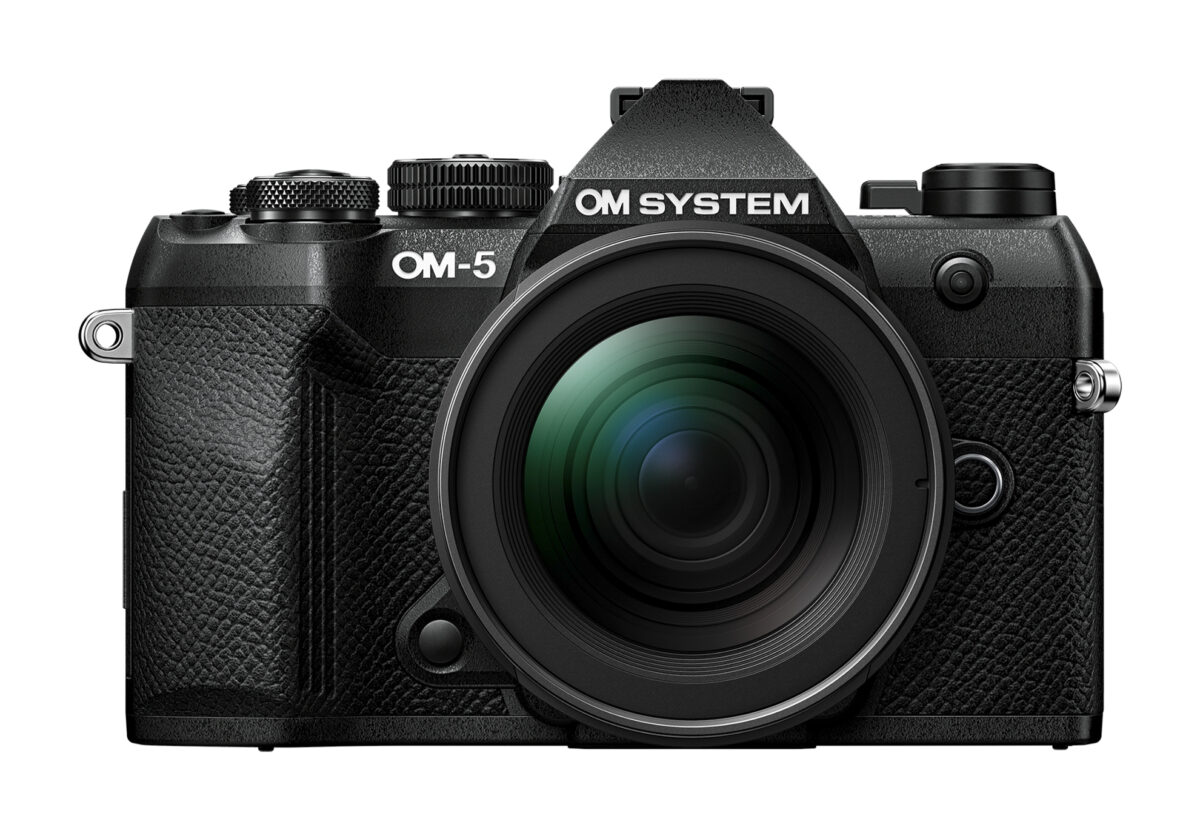OM-5 II 1245 Kit black, OM-5 II body black, M.Zuiko Digital 12-45mm F4 PRO lens black, BLS-50 Batter - Olympus 9.01.03.03.178